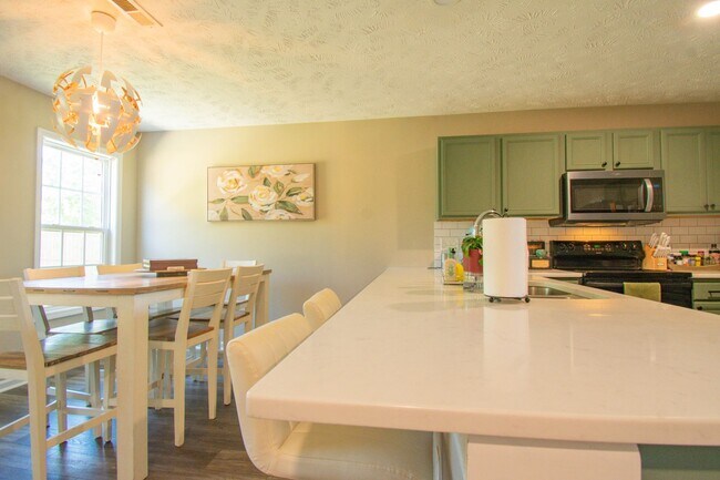 Building Photo - Coming Soon! 3 Bedroom 2.5 Bathroom with Large Fence Yard