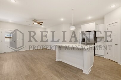 Building Photo - 2422 S Wheatland St