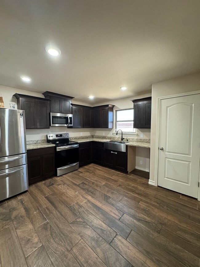 Building Photo - 1507 Port Texas Dr