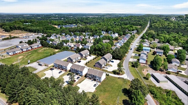 Building Photo - Luxury Size Townhome