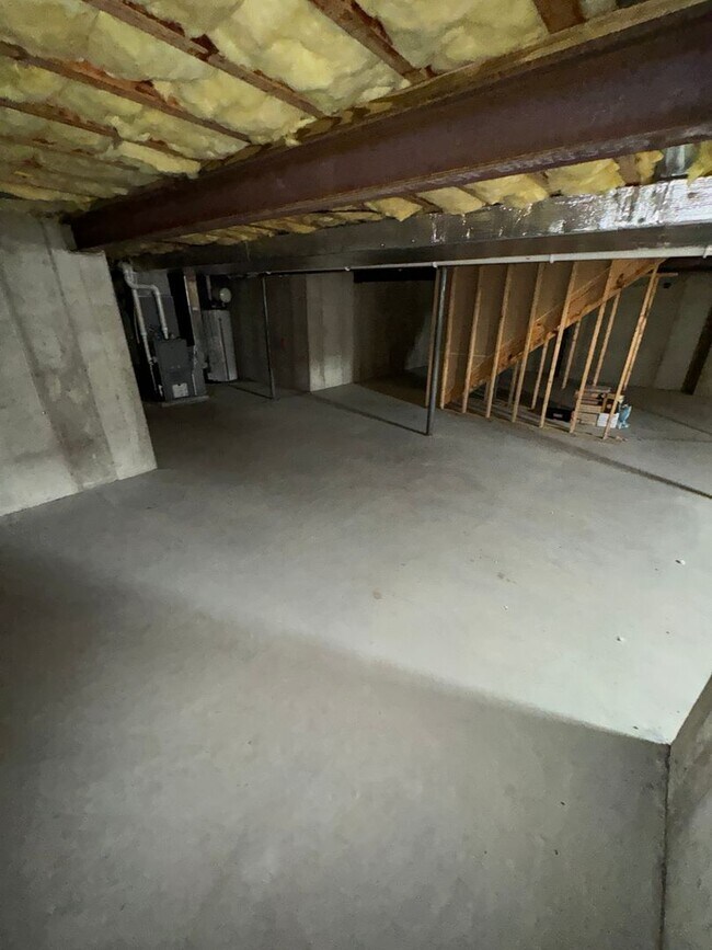 Building Photo - PARKLAND SCHOOLS- FOUR BEDROOM HOUSE compl...