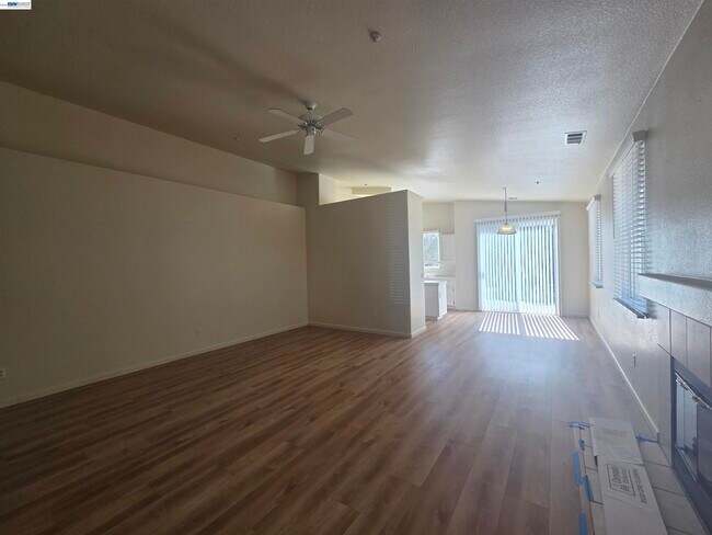 Building Photo - 1646 Mallard St