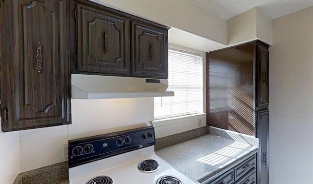 Building Photo - 2400 Buffalo Gap Rd