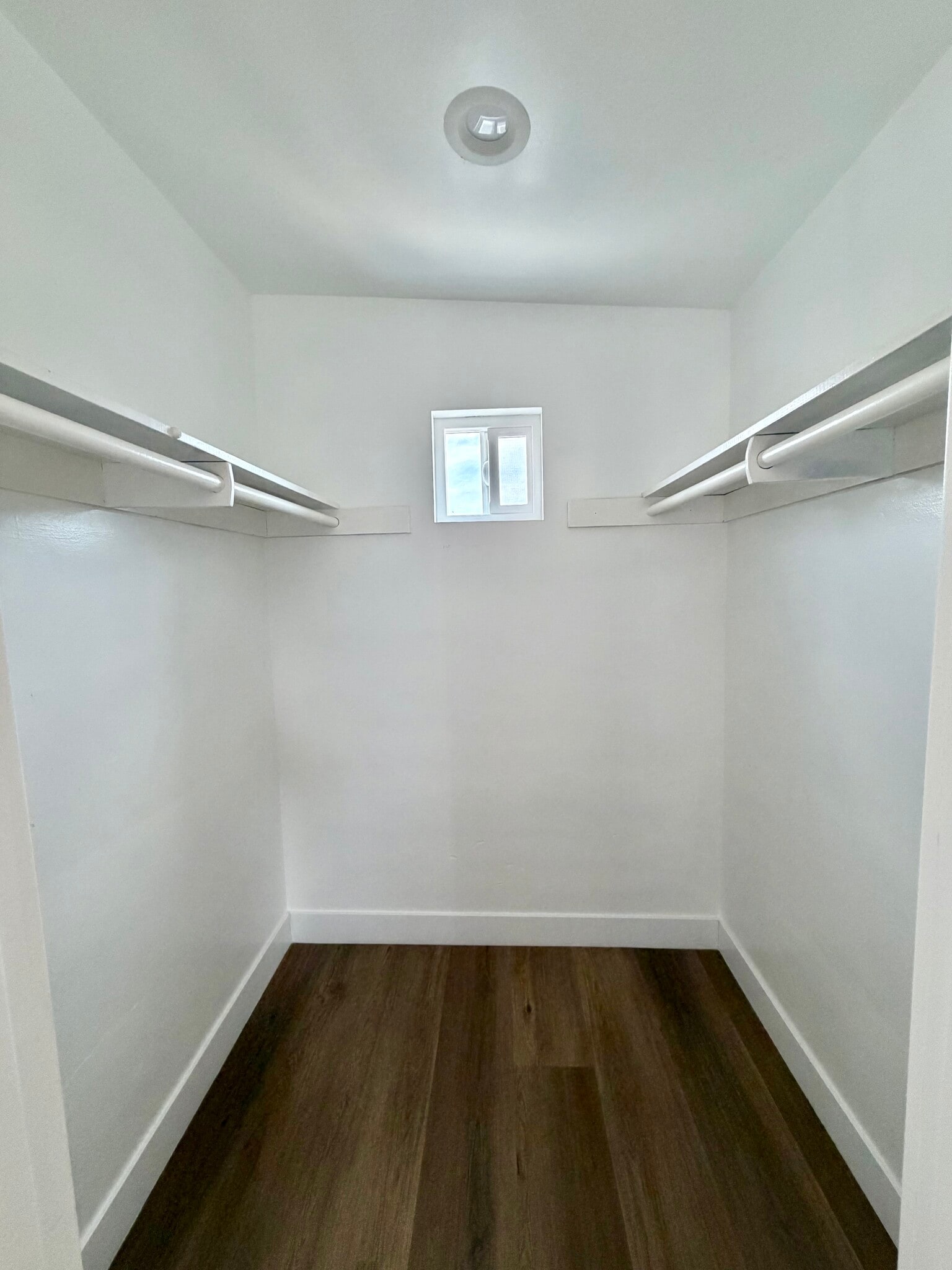 Building Photo - 8965 San Juan Ave