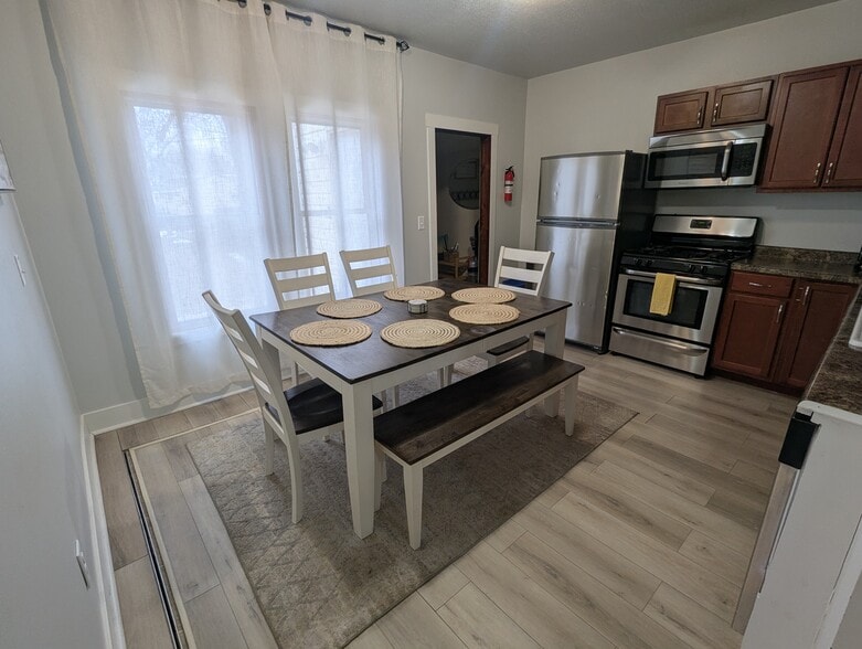 Kitchen - 217 S Elmwood Ave