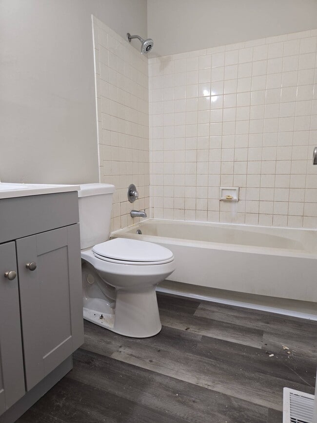 Building Photo - 3111 Pawnee Dr