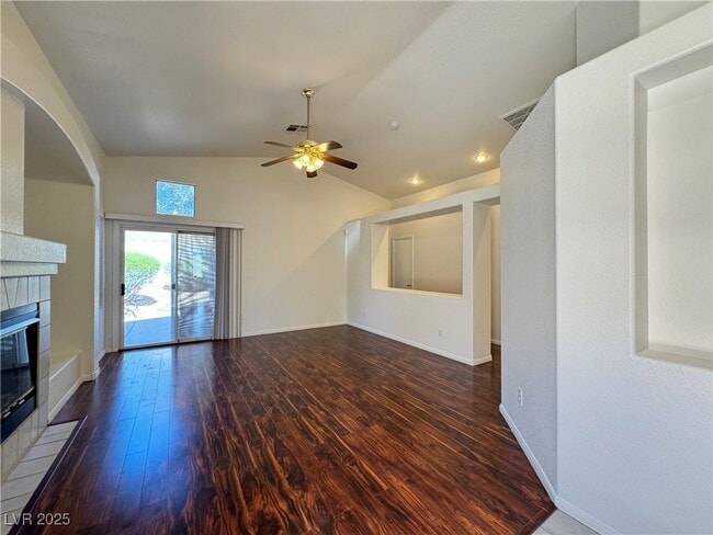 Building Photo - 909 Windhook St