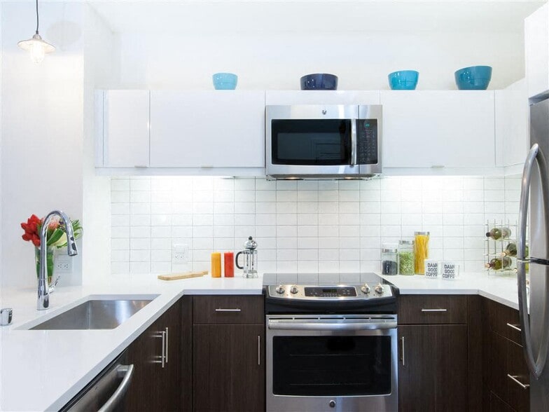 Building Photo - Venn on Market