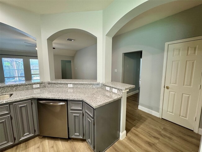 Building Photo - 1403 Waterside Village Drive