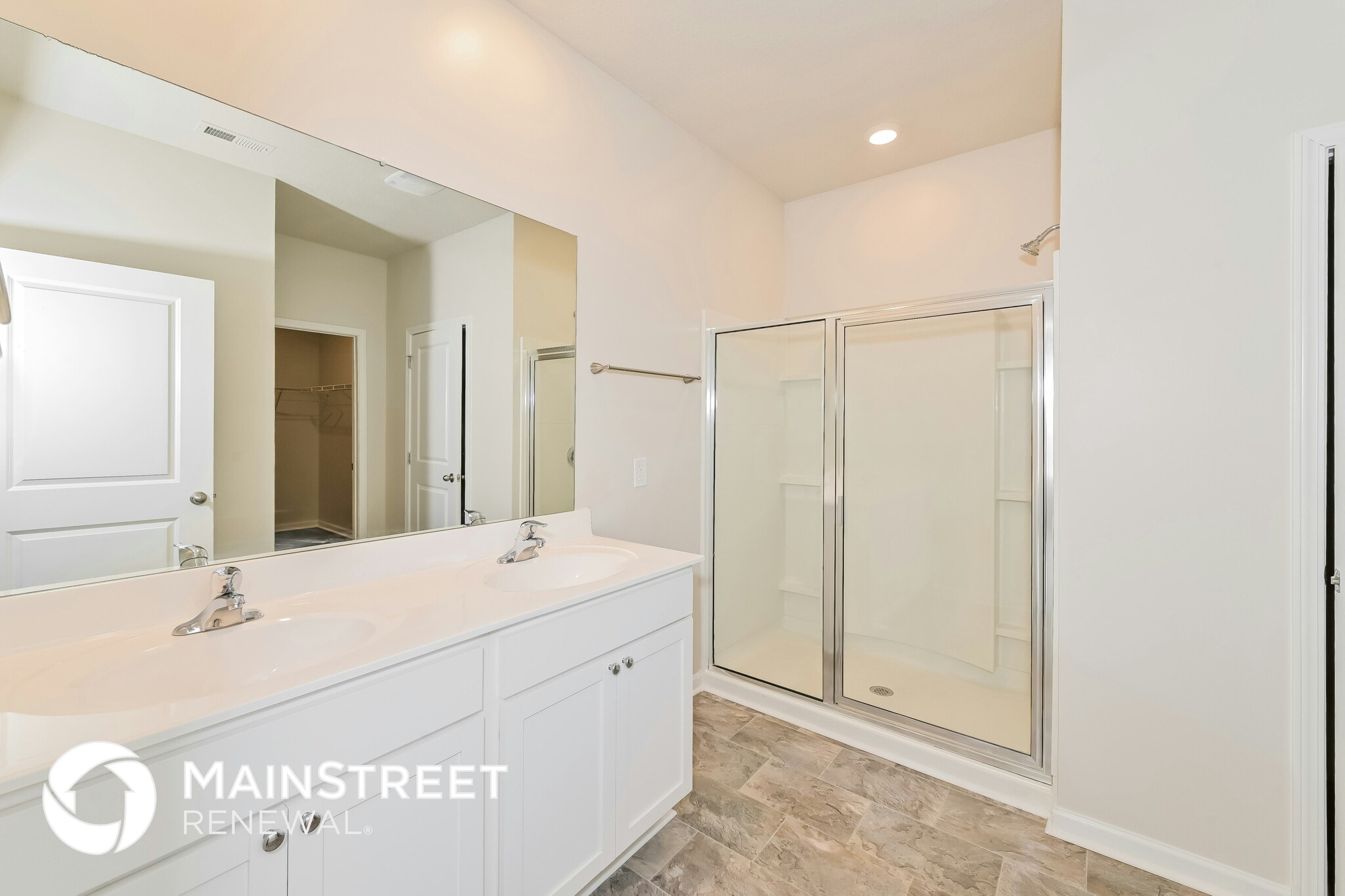 Building Photo - 2605 Red Barn Rd