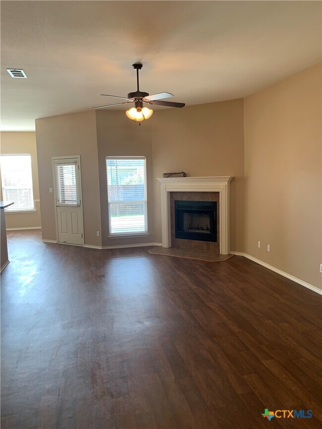 Building Photo - 1113 Branchwood Way