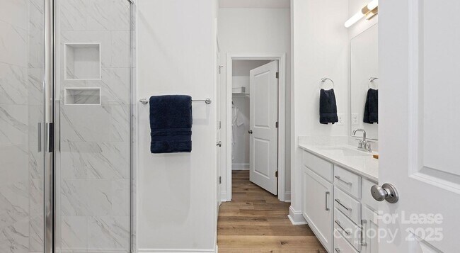 Building Photo - 9100 Bluedale Rd