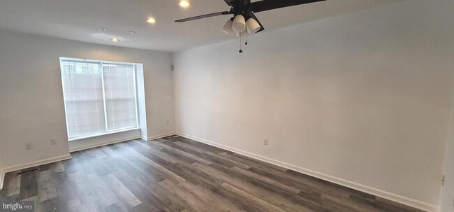 Building Photo - 662 Lucky Leaf Cir