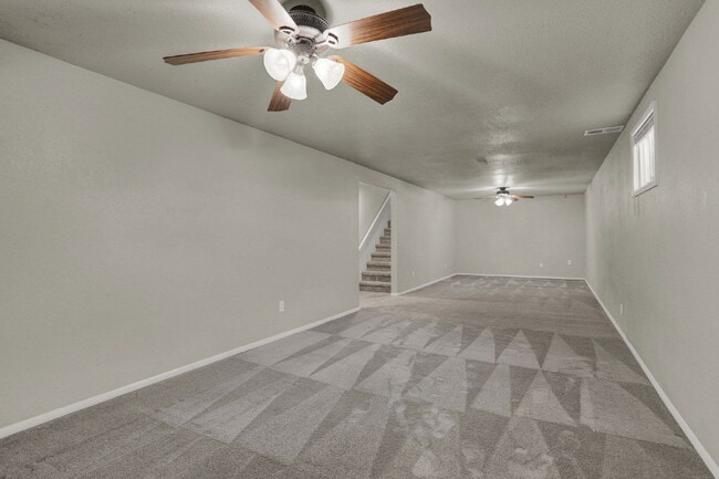 Building Photo - 13 N Dartmouth St