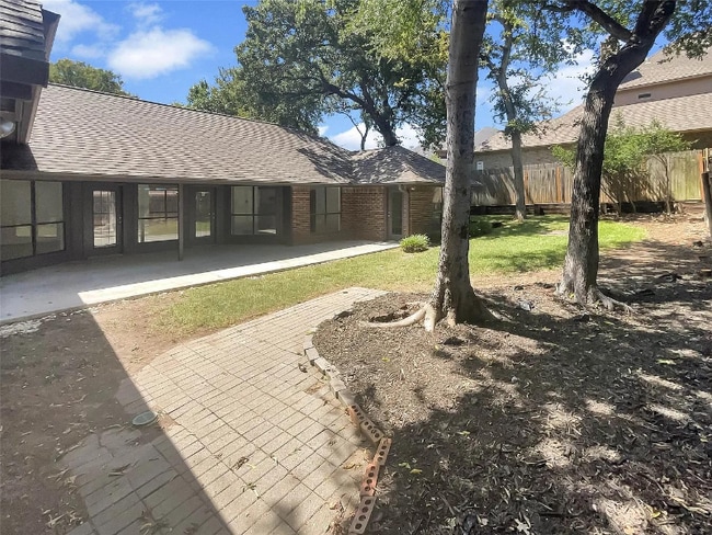 Building Photo - 615 Sweet Gum Dr