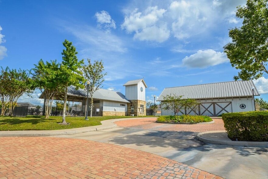 Building Photo - 314 River Briar Ln