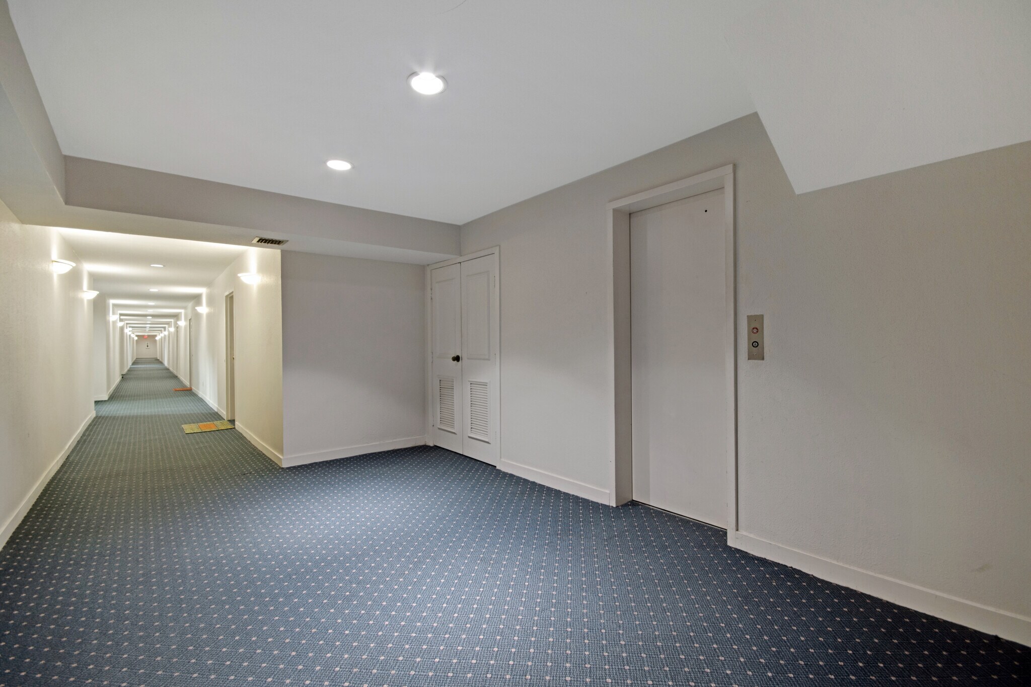 Building Photo - 2333 Bering Dr