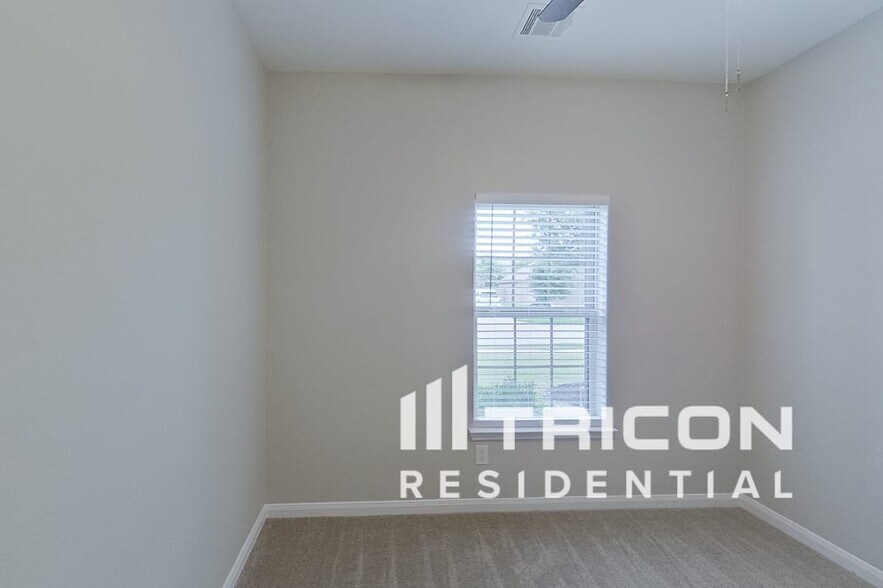 Building Photo - 1504 Conley Ln