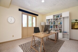 Building Photo - 6533 Bayou Glen Rd