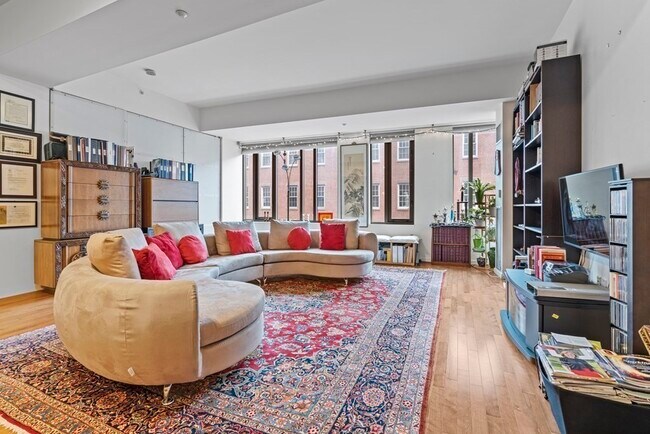 Building Photo - 1313 Washington St