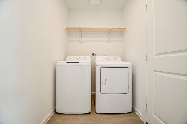 Building Photo - 6855 Lantana Leaf Ln