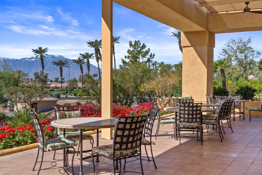 outside dining - 78278 Desert Willow Dr