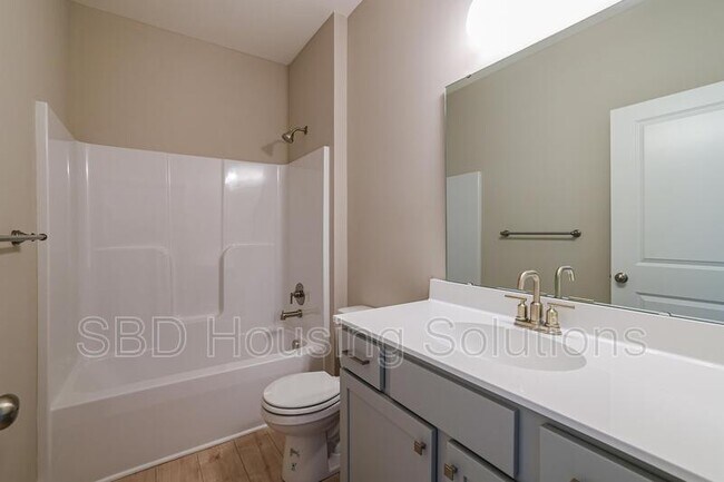 Building Photo - 27306 E Oak View Dr