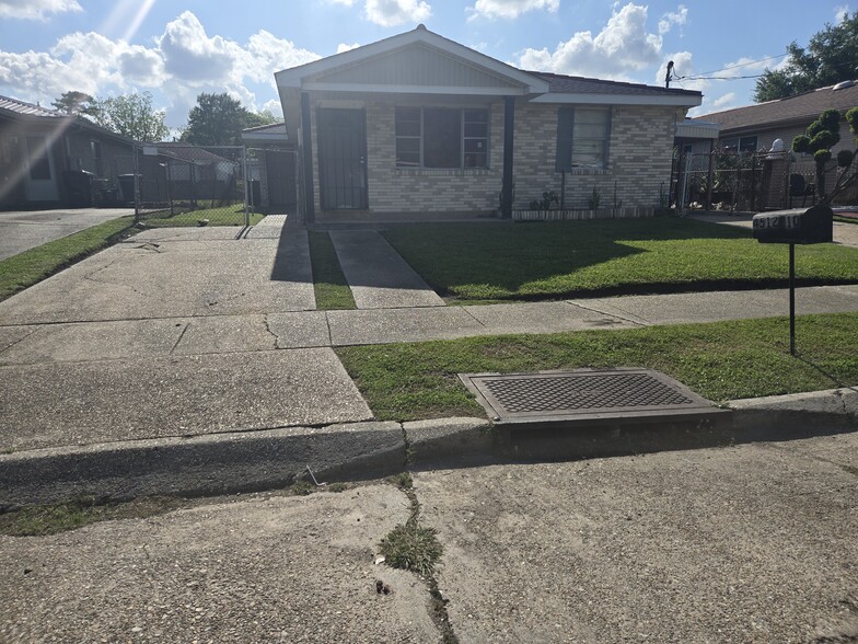 Primary Photo - 4510 Rosemont Pl