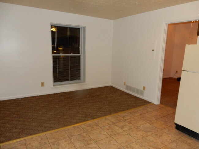 Eat in kitchen area. - 302 Crescent Ct