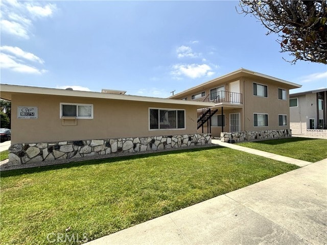 Primary Photo - 254 E Navilla Pl