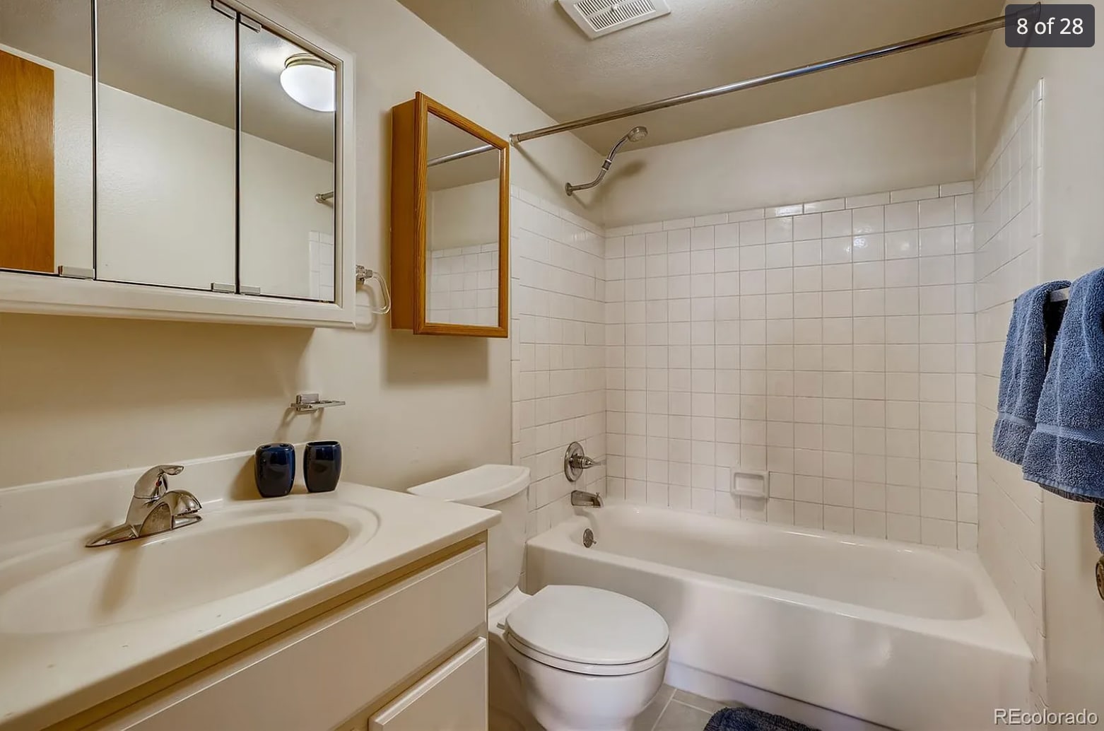 Building Photo - 800 W Belleview Ave