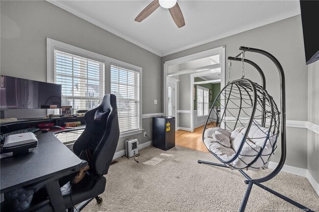 Building Photo - 3825 Barnsdale Dr