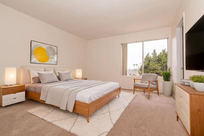 Building Photo - Spacious Two-Story 4 Bedroom/2.5 Bath Cardiff Cul-De-Sac Home Close to the Coast!