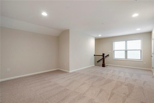 Building Photo - 3430 Steinbeck St