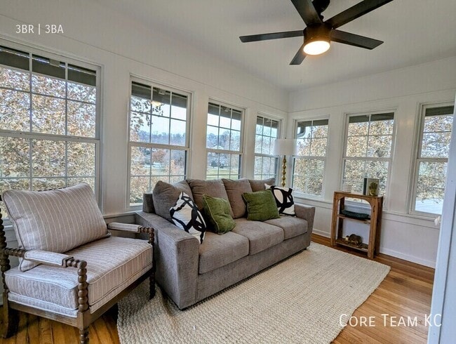 Building Photo - 1120 Ward Pkwy