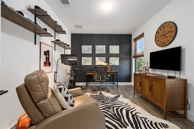 Building Photo - 211 Honey Creek Ct