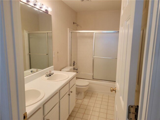 Building Photo - 5072 Raventhorpe Ct