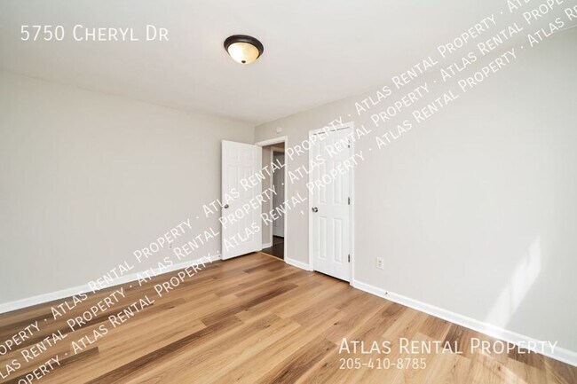 Building Photo - 5750 Cheryl Dr