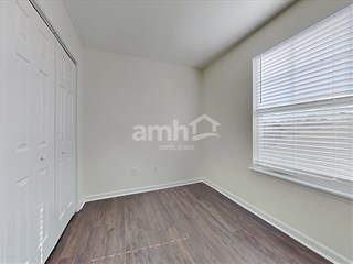 Building Photo - 122 Hyrne Dr