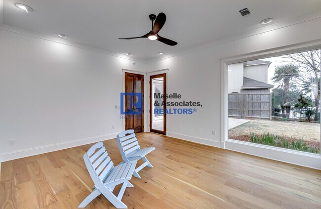 Building Photo - 1418 Windrose Dr