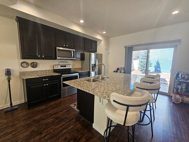 Building Photo - 9378 Timberlake Loop