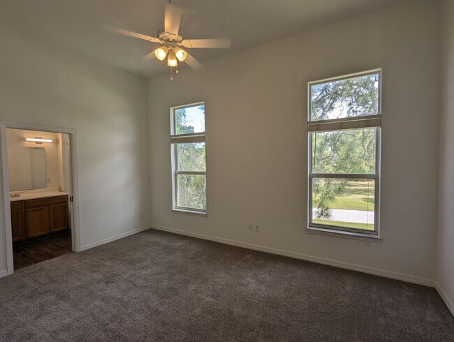 Building Photo - SPECIAL: WAIVING $250 ADMIN FEE on this 3 Bedroom, 2 Bath with Private Balcony off Primary Bedroo...