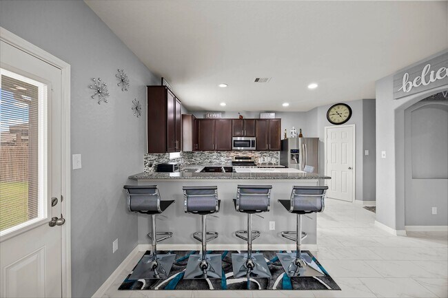 Building Photo - 15015 Hope Hills Ln