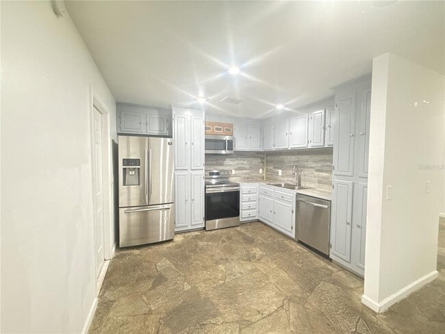 Building Photo - 4694 Pheasant Run Dr