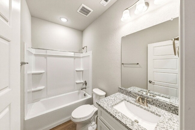 Building Photo - New Construction. Immediate Move In