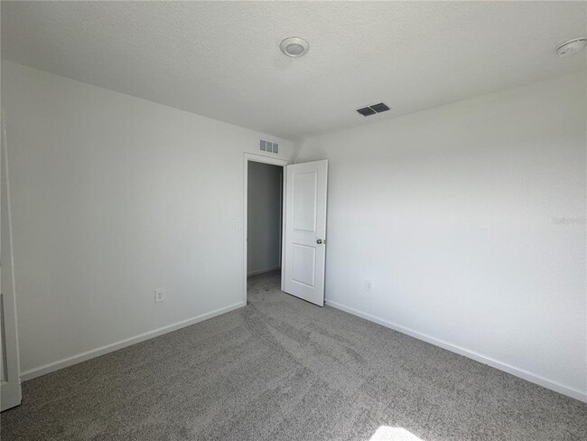 Building Photo - 2167 Chris Dr