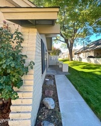 Building Photo - 1664 Manchester Way