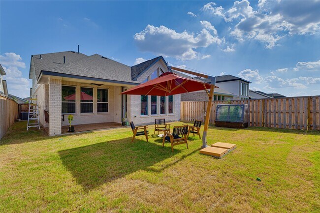 Building Photo - 617 Buckaroo Dr