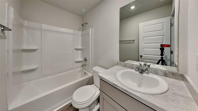 Building Photo - 21164 River Mist Dr