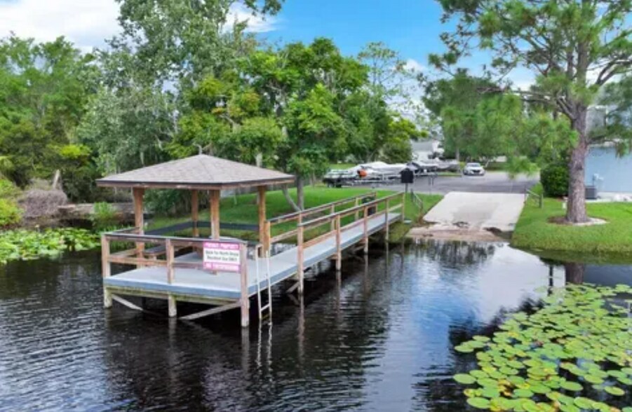 Building Photo - 149 Northshore Cir